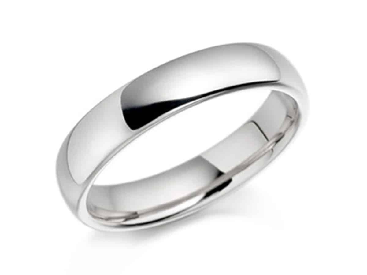 Sleek Medium Court Wedding Ring